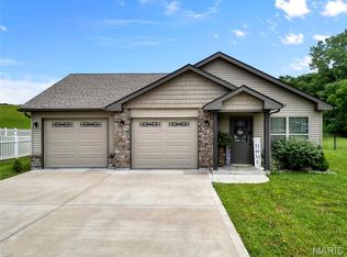 740 Lake Cottage Ct, Villa Ridge, MO 63089