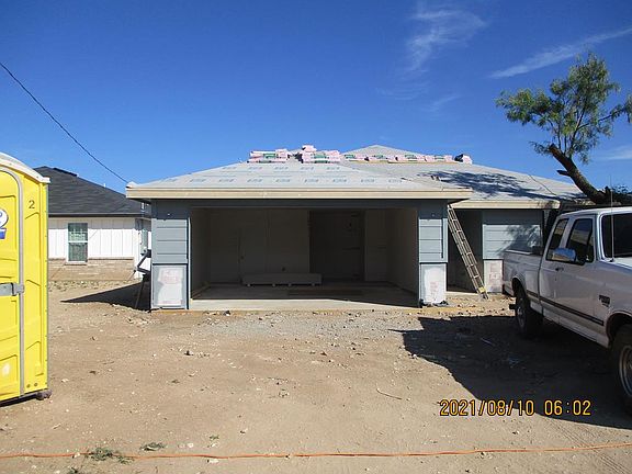 5th image of 517 W 33rd St
