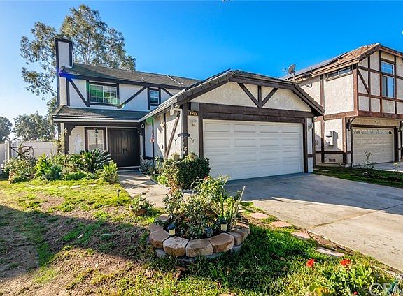 3rd image of 4993 Manzanita St
