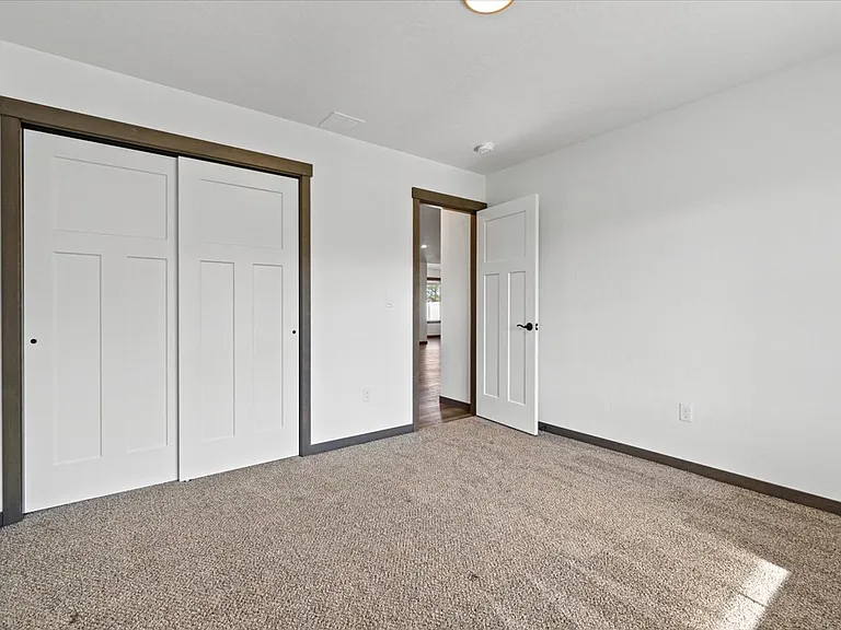 316 W Grange Ave — Photo 22