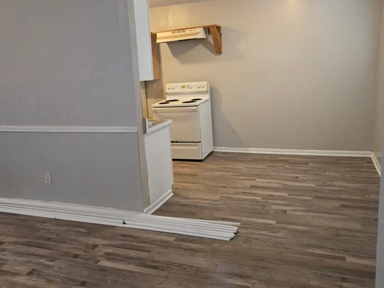 1200 Lake Dr #B — Photo 8
