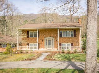 3878 Shawnee Trl, Salem, VA 24153