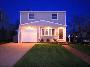 3223 Yost Blvd, Oceanside, NY 11572
