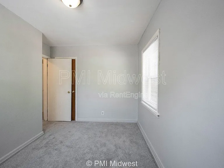 3725 N Sherman Dr #7 — Photo 10
