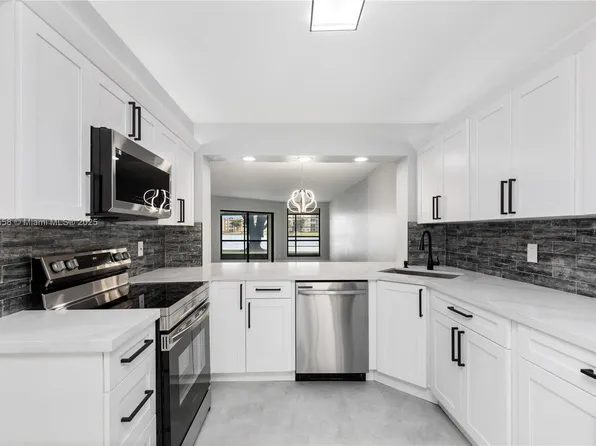 7408 Fairfax Dr #108, Fort Lauderdale, FL 33321