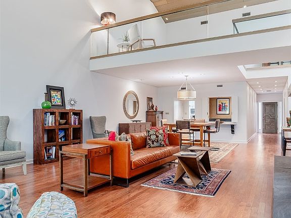 5th image of 300 Pierremont Rd Unit 18