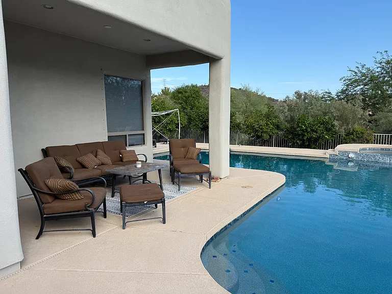 6128 W Alameda Rd — Photo 3