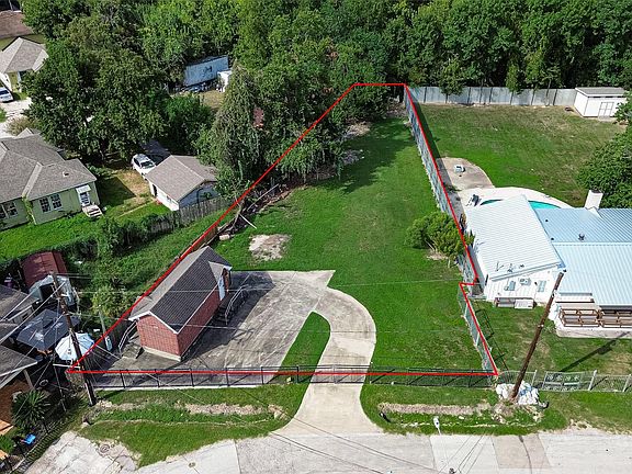 2nd image of 2501 Ideal St