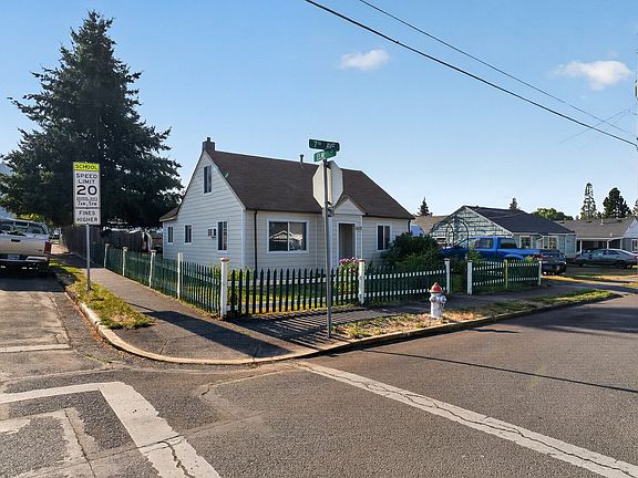 3rd image of 500 7th Ave