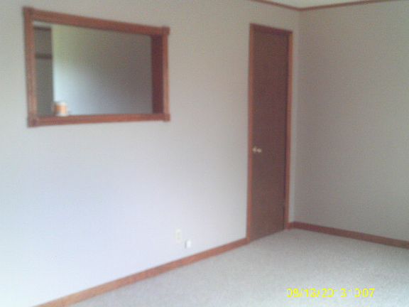 4th image of 15 E Williams Ave