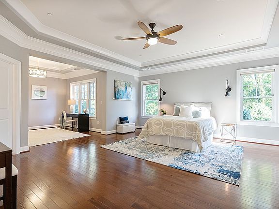 5th image of 5334 Camberley Ave