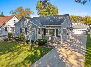 1712 S Adams St, Appleton, WI 54915