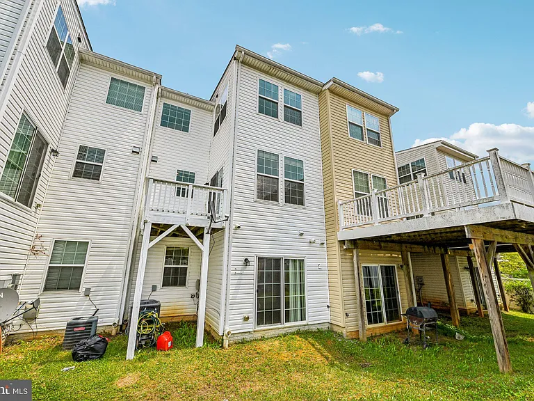 23004 Meadow Mist Rd — Photo 54