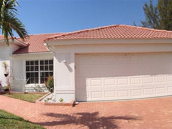 1st image of 4114 SW 28th Ave