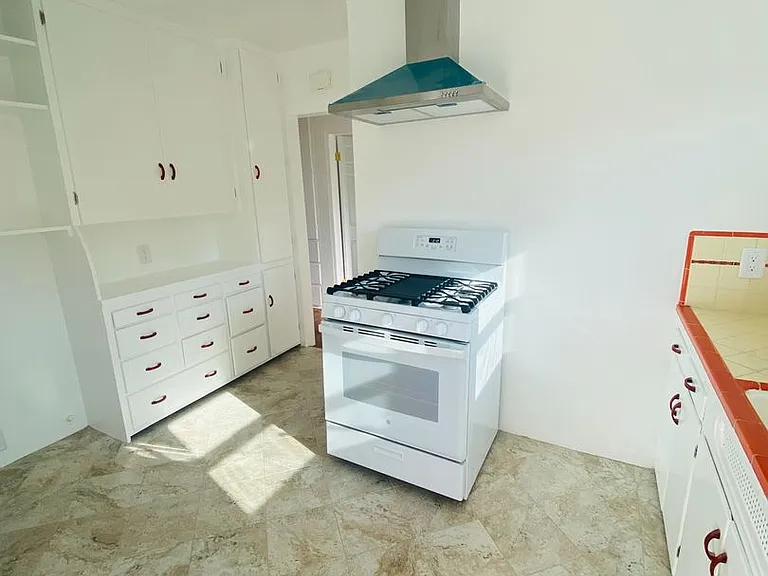 36 Anacapa St — Photo 10