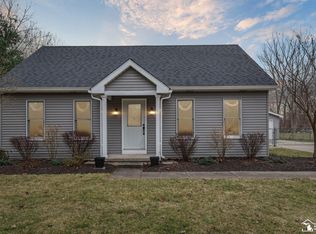6937 Maplewood Dr, Temperance, MI 48182
