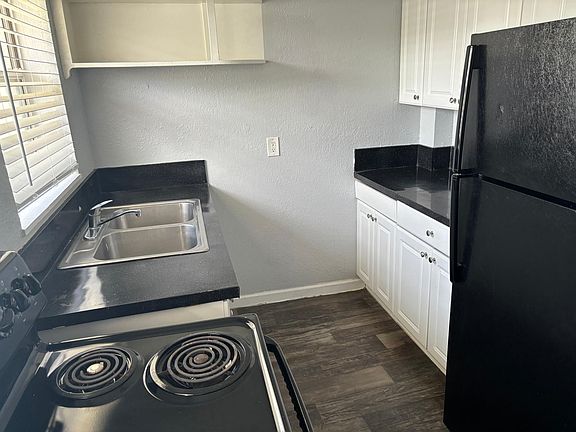 5th image of 1541 16th St N #204