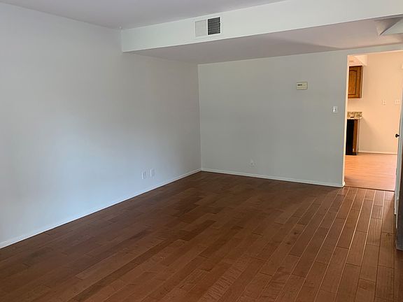 4th image of 6074 Elmbridge Dr