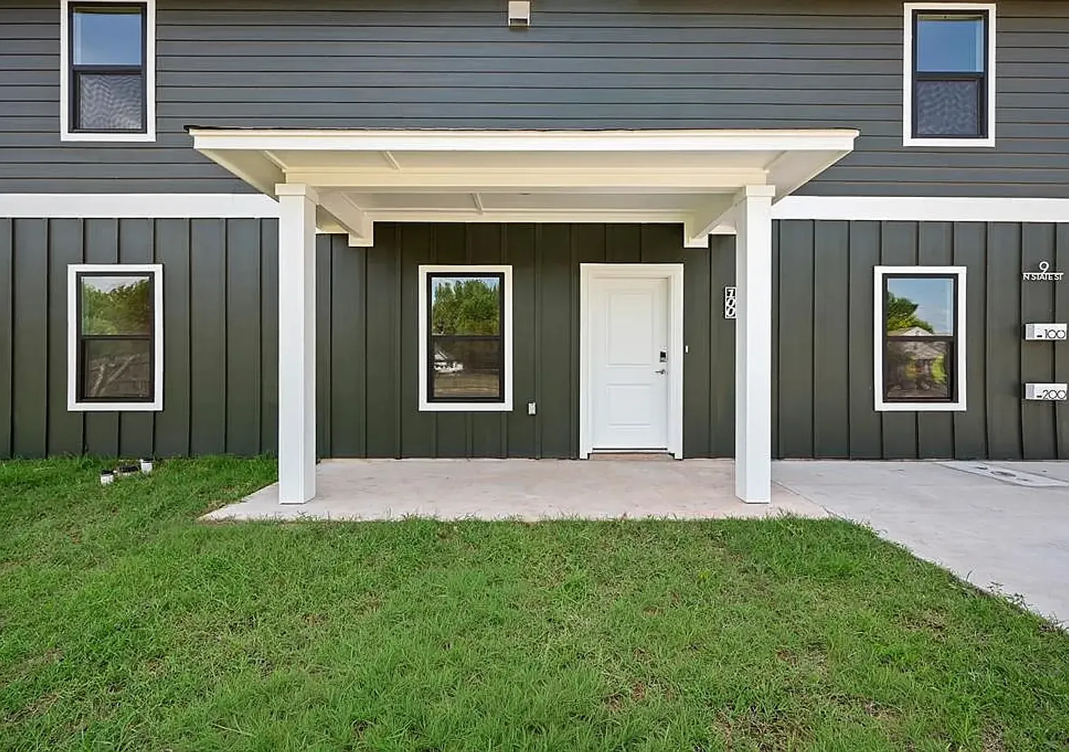 Beautiful New Construction Home in Edmond — Photo 1