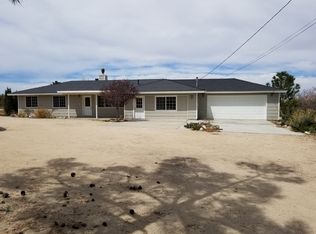 8974 Malpaso Rd, Phelan, CA 92371