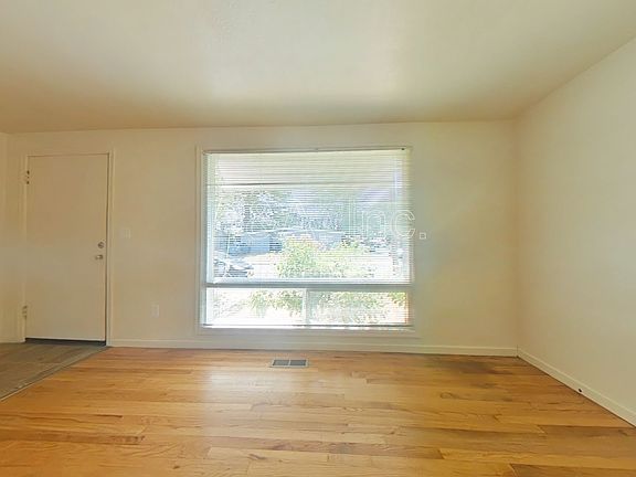 3rd image of 3261 NW Johnson Ave