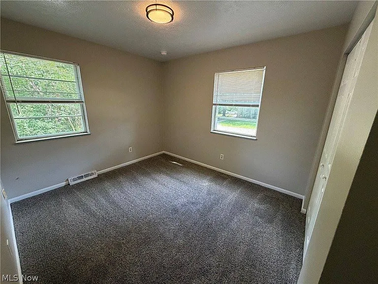 3831 Eigen St #2 — Photo 9