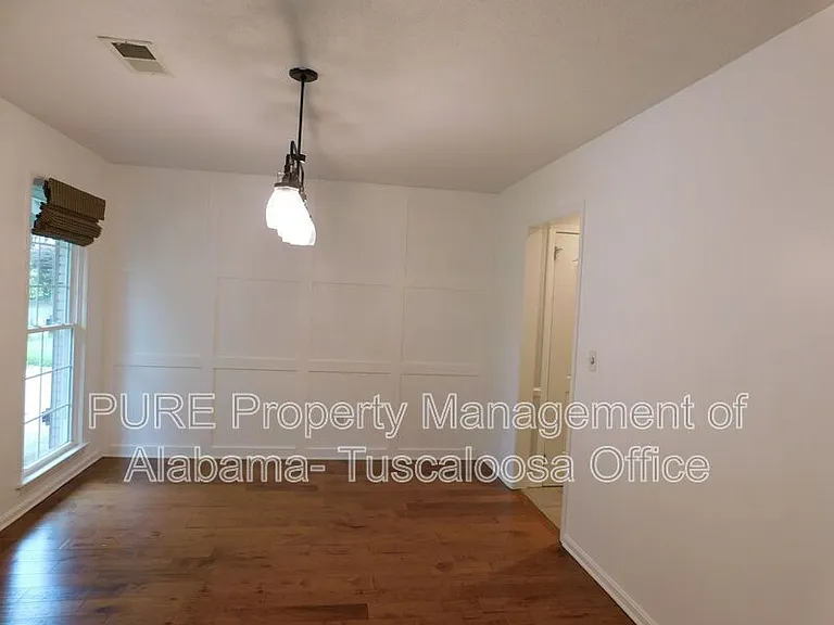 1213 Heritage Ln — Photo 7