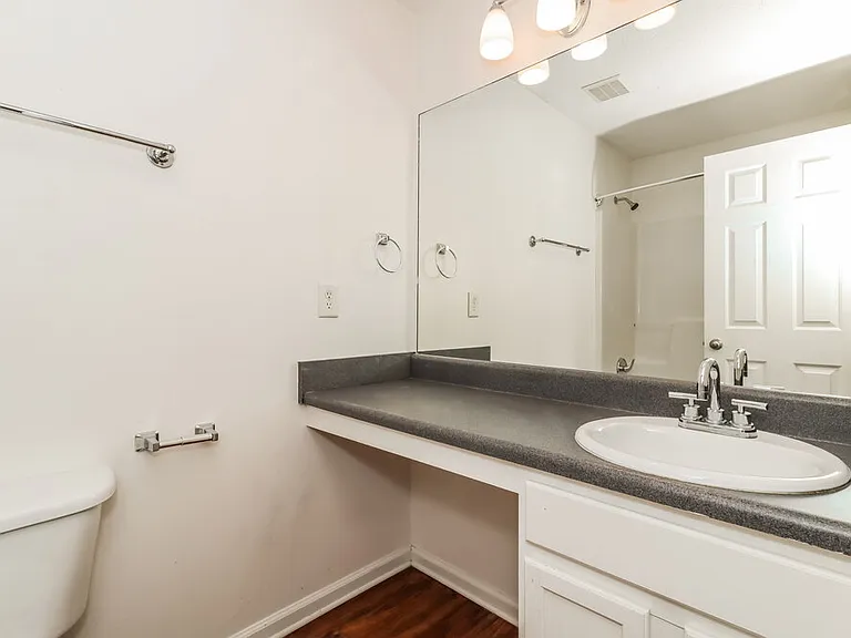 124 Hunter Pl — Photo 13