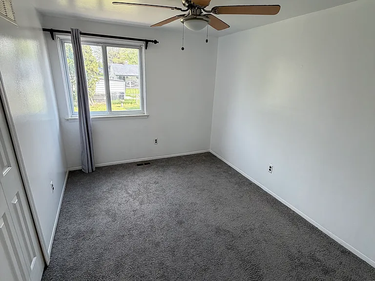 14137 Randall Dr — Photo 10