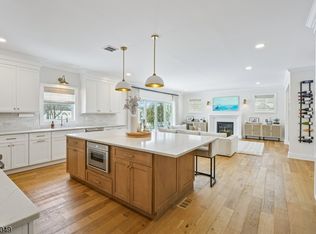 8 Fox Chase Rd, Madison Boro, NJ 07940