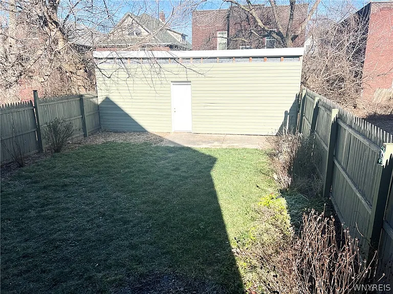 642 Ashland Ave — Photo 6
