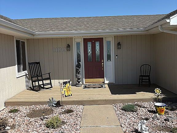 2nd image of 1100 N 37th St