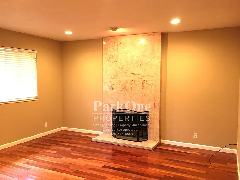 1500 Fieldcrest Dr — Photo 12