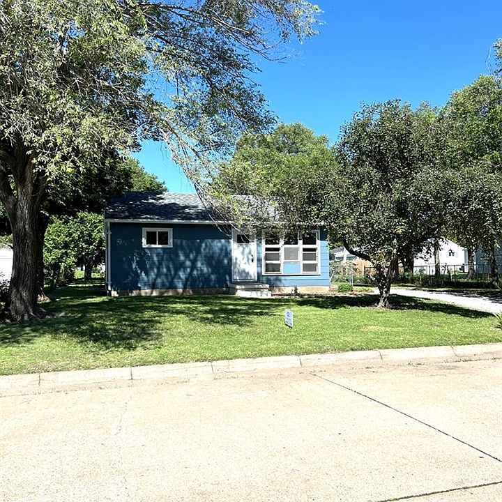 1st image of 662 Steahlin Ave