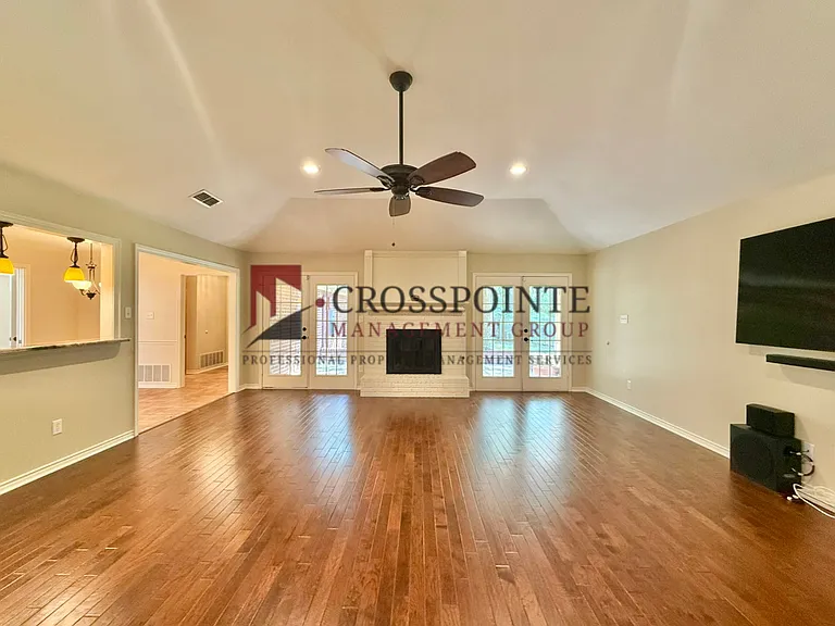 3308 Moss Gln — Photo 17