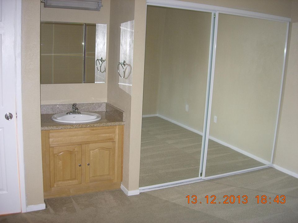 2nd image of 1193 Lakeview Cir