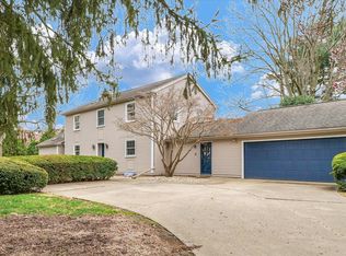 6 Litchfield Ln, Champaign, IL 61820