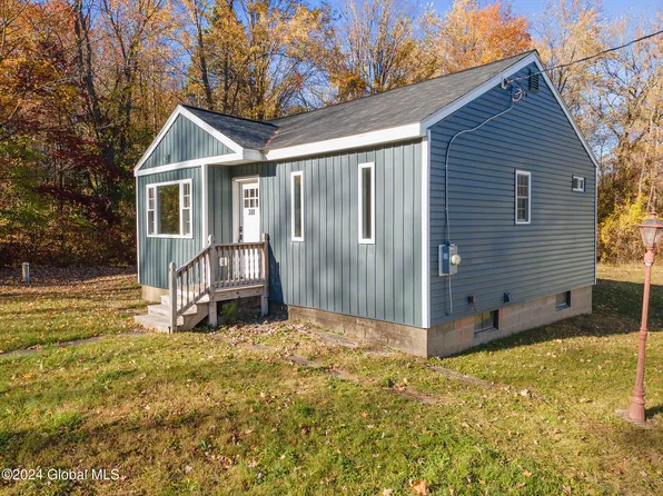 388 Gordon Road, Schenectady, NY 12306