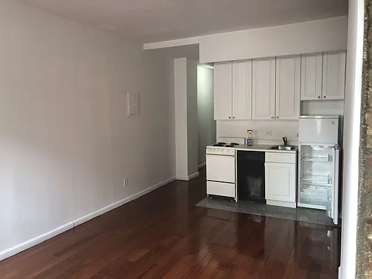 Rented by Sky Management | media 16