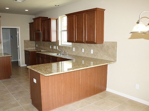 2nd image of 18811 Cove Mill Ln