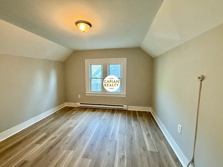 490 Howard Ave #2 — Photo 11