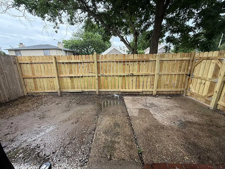 8220A Governor Dr — Photo 12