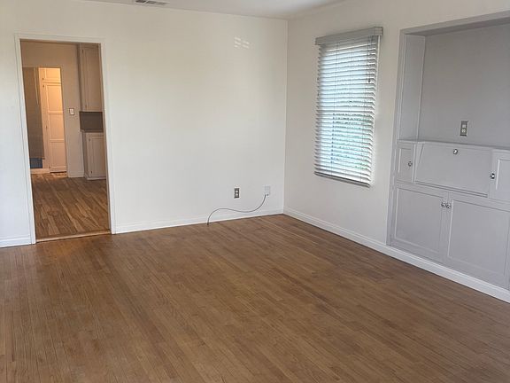 5th image of 8435 Lemon Ave