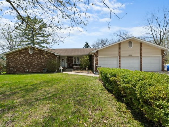 1357 W 3rd St, Hobart, IN 46342