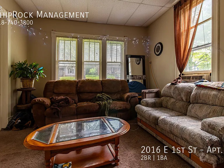 2016 E 1st St #1 — Photo 3