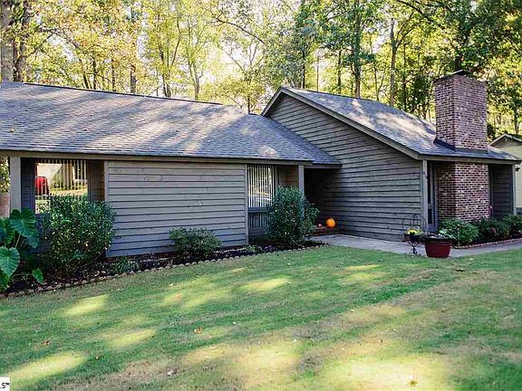 2nd image of 918 Brentwood Way