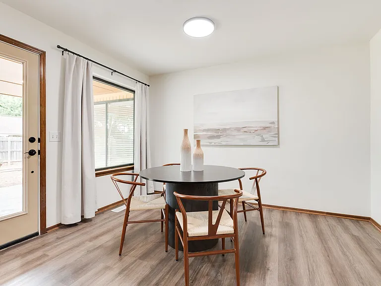3121 Kent Dr — Photo 27