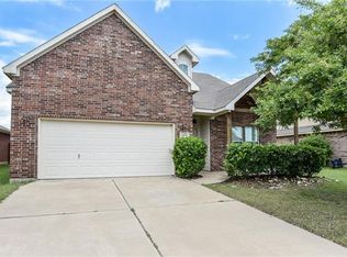 1606 Hillside Dr, Waxahachie, TX 75165