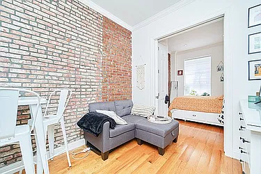 Rented by Living New York