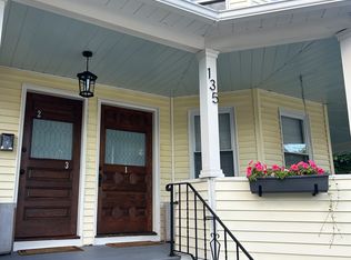 135 Grove St APT 1, Providence, RI 02909